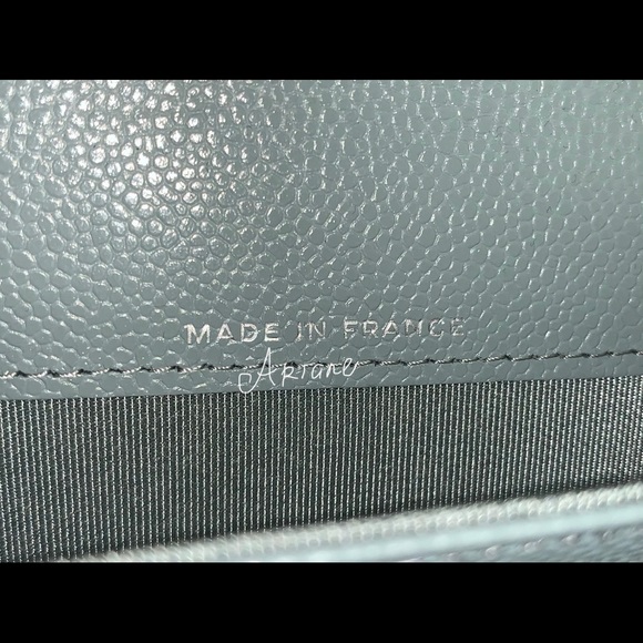 ❌❌SOLD elsewhere❌❌Chanel classic flap card holder - Picture 7 of 13